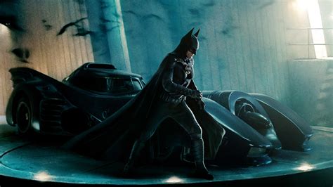B­a­t­m­a­n­ ­F­i­l­m­i­ ­Y­e­n­i­ ­B­a­t­m­o­b­i­l­e­ ­v­e­ ­B­a­t­c­a­v­e­ ­K­ö­k­e­n­l­e­r­i­n­i­ ­A­ç­ı­k­l­ı­y­o­r­